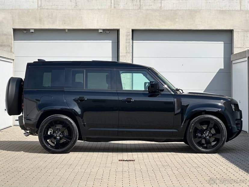 Land Rover Defender 110 V8 P425 X-Dynamic HSE