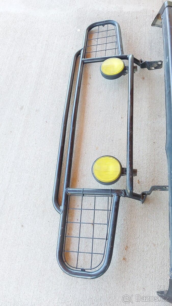 Nissan Patrol K160 : Nárazníky , Rám