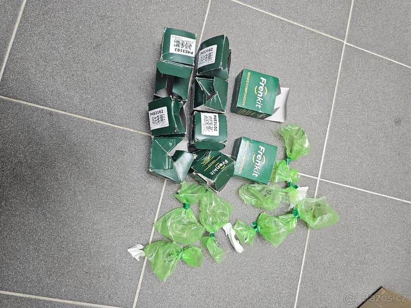 Toyota Land Cruiser J12 LC120 brzdové třmeny