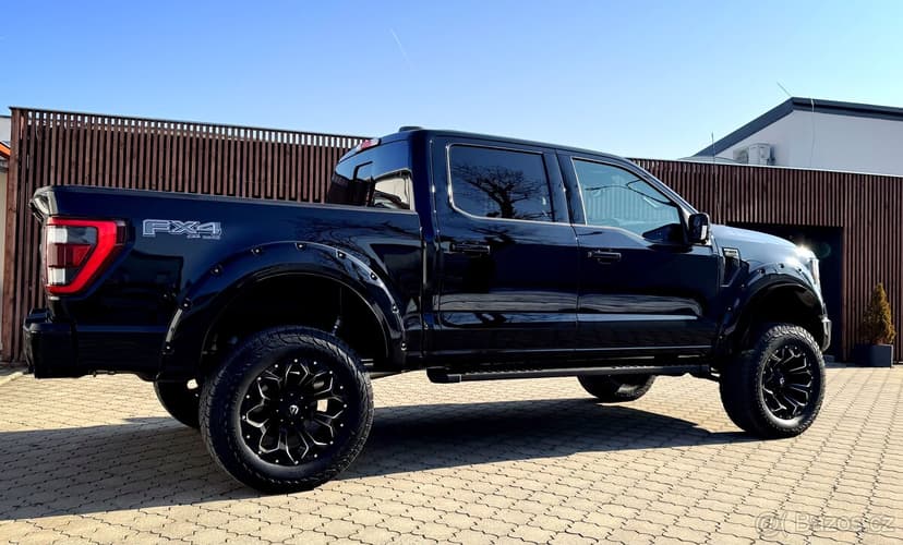 Ford F-150 5.0 V8 Lariat 6" BDS LIFT Edition