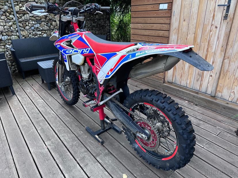 Beta 390 r.v. 2018 pouze 119mth