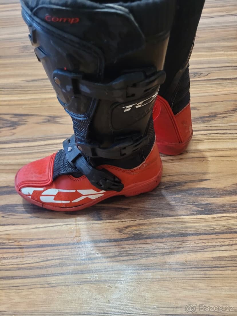 detské čižmy TCX a hrudný a detský chránič LEAT