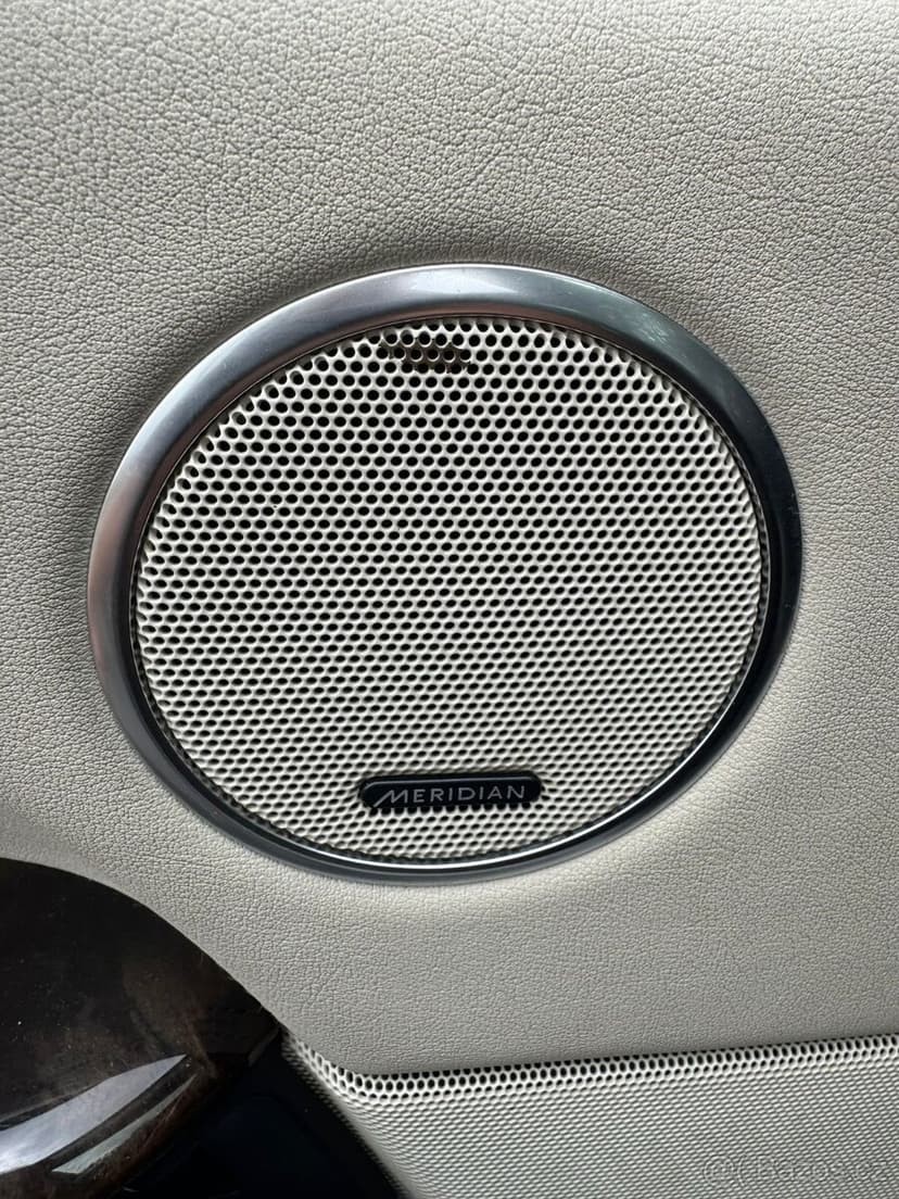 Land Rover Range 4.4 SDV8,luxusní výbava-splátky pro všechny