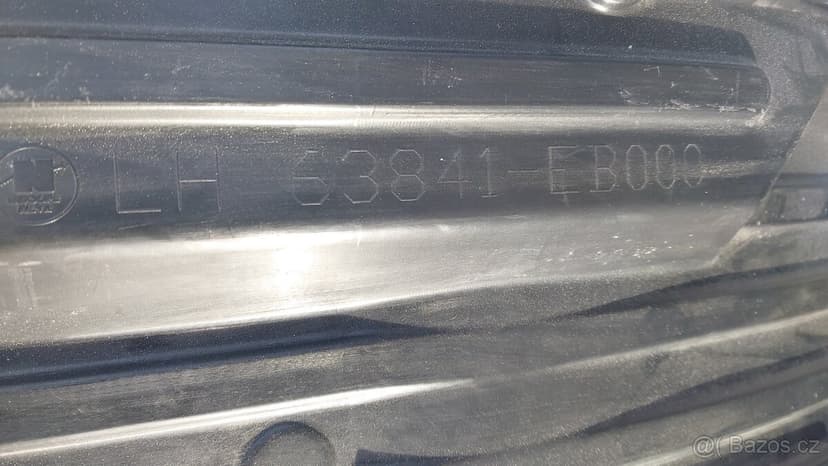 Nissan Navara D40 plastové  podběhy