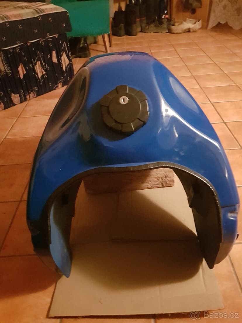 Nádrž yamaha xtz 660 tenere