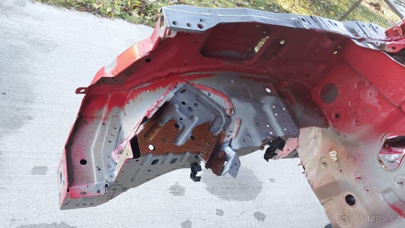 Nissan D40 –  Karoserie