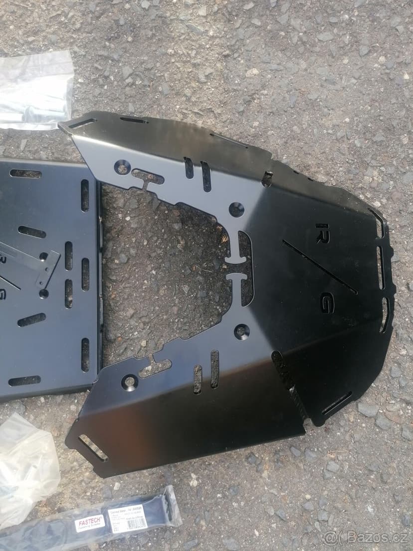 Prodám brašny, tanvak, pytel na husgvarna 701