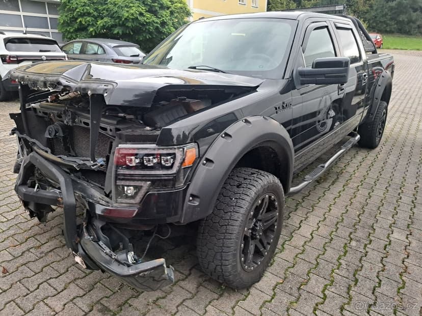 Ford F 150 5.4 l, 210. t km. Super doplňky