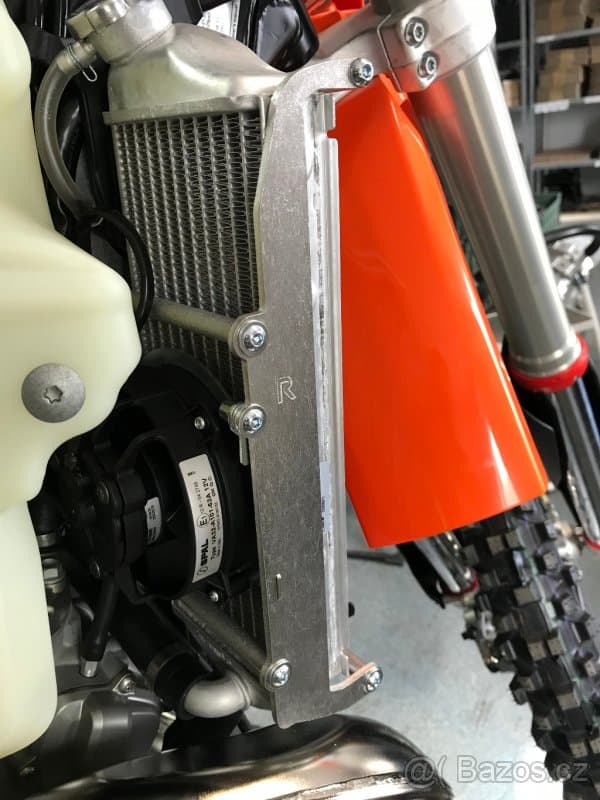 Výztuhy chladiče s ventilátorem KTM, Husqvarna, Beta, GAS