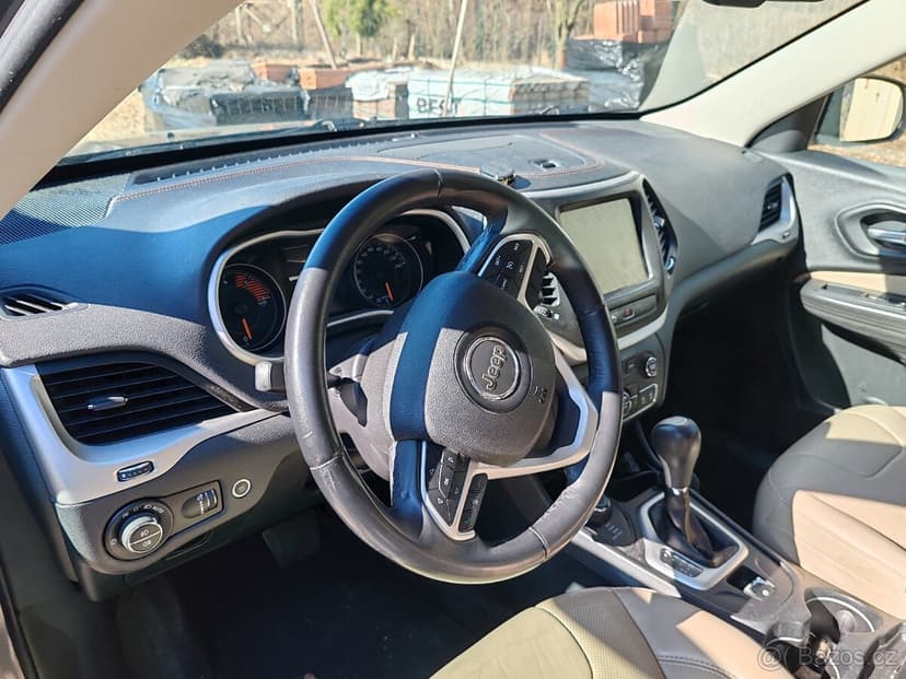 JEEP CHerokee KL 2.2 CRD