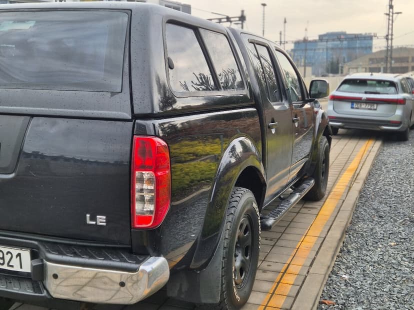 Nissan Navara 2.5 DCi 4x4 redukce tažné 3t