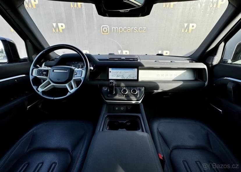 Land Rover Defender automat nafta 183 kw 2021