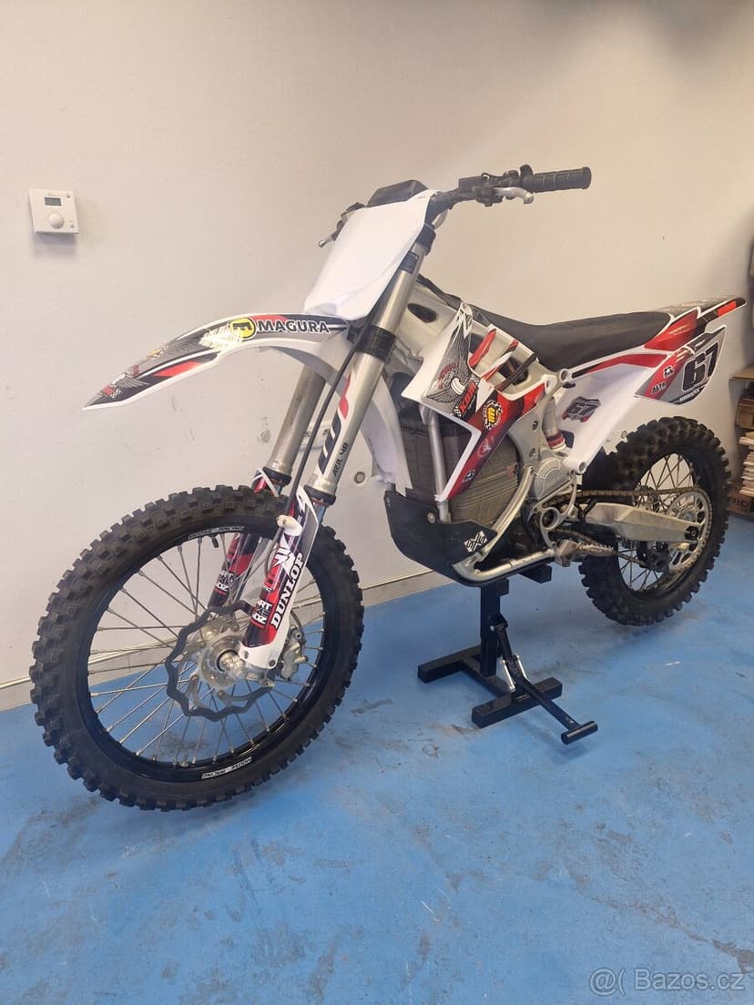 ALTA Redshift MXR, elektro, jako Stark varg