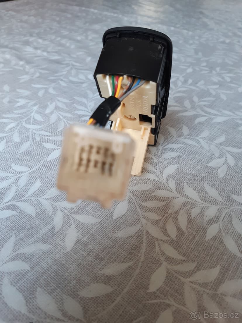 Ovladač hydraulického podvozku (AHC) Toyota/Lexus