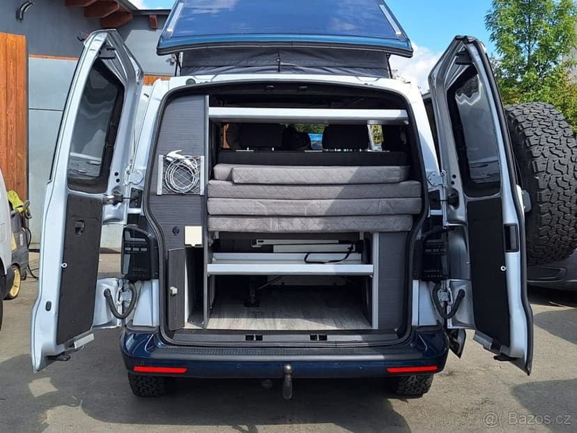 VOLKSWAGEN T6 2,0TDI 4x4 CALIFORNIA STYL 6míst