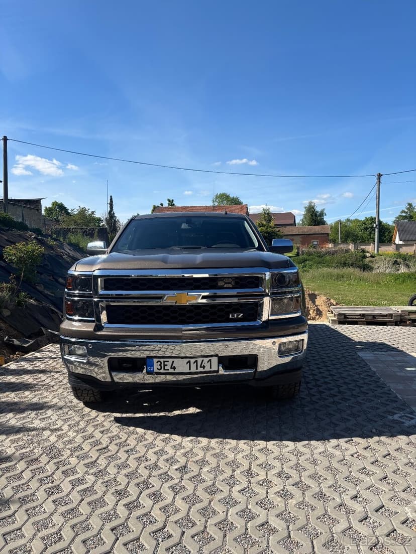 Chevrolet SILVERADO