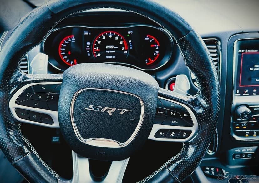Pronájem Dodge Durango 6.4 SRT