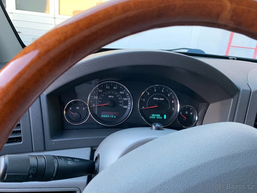 Jeep Grand Cherokee WK 5.7 V8 HEMI LPG