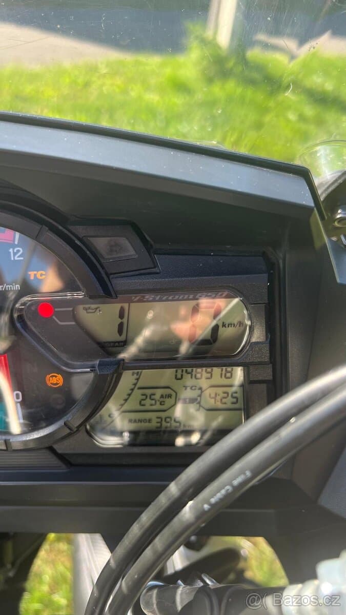 V strom 650 XT s kufry Dolomity Trekker