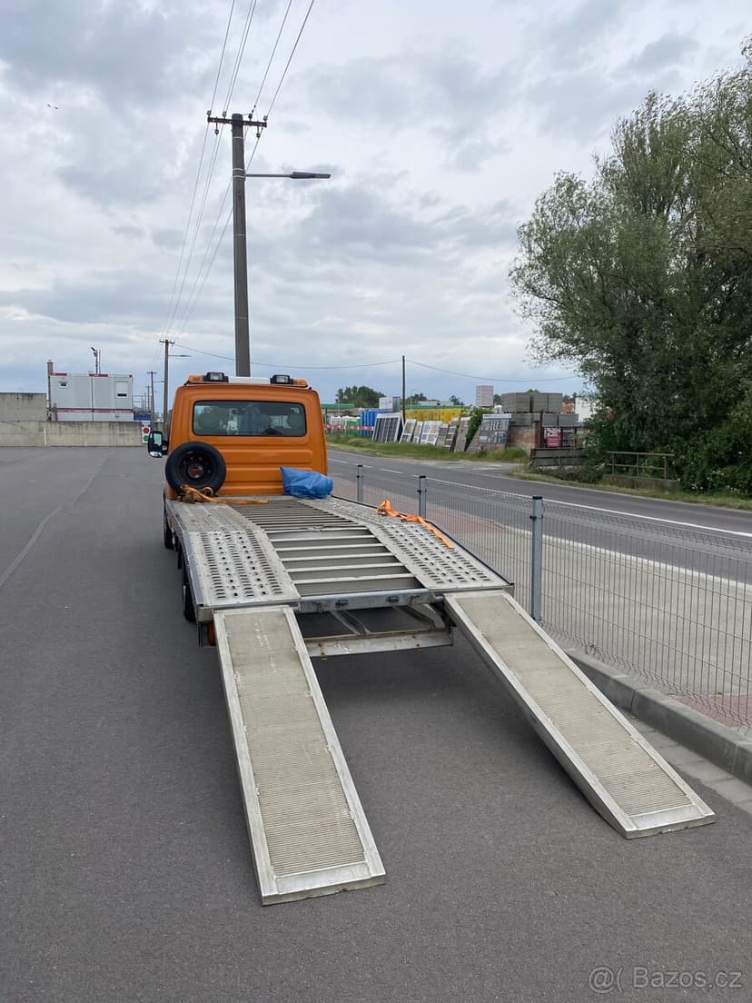 Odtahovka Nissan Interstar 2.5 dci 2008 124000km