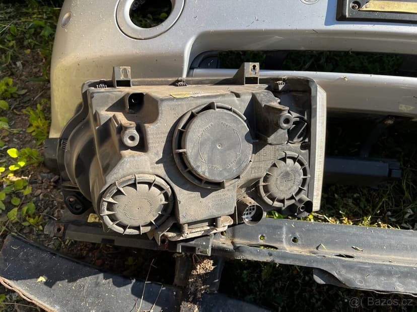 Range Rover L322 facelift predek