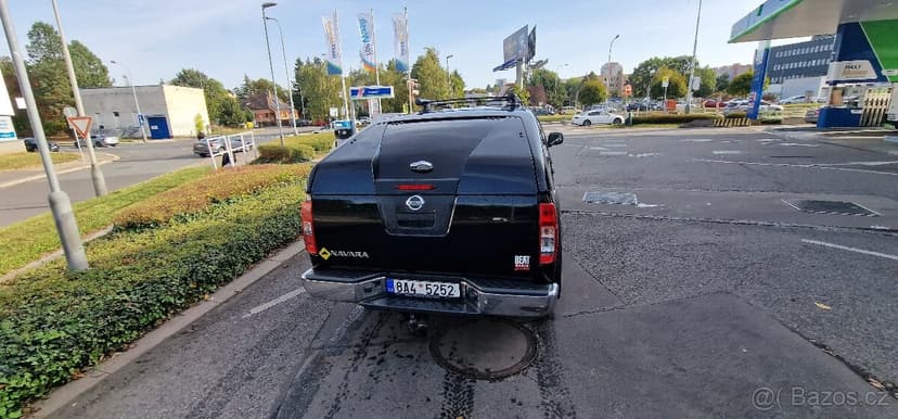 NISSAN NAVARA 4x4