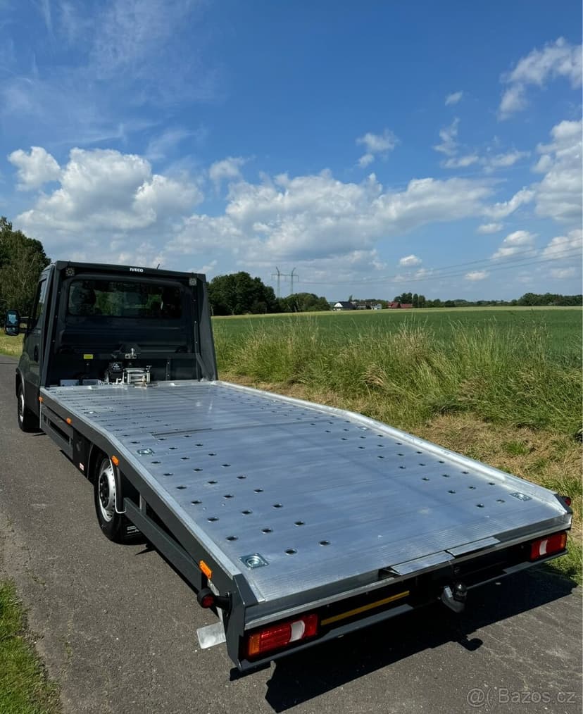 Odtahový speciál do 3500 kg r.v 12/2023