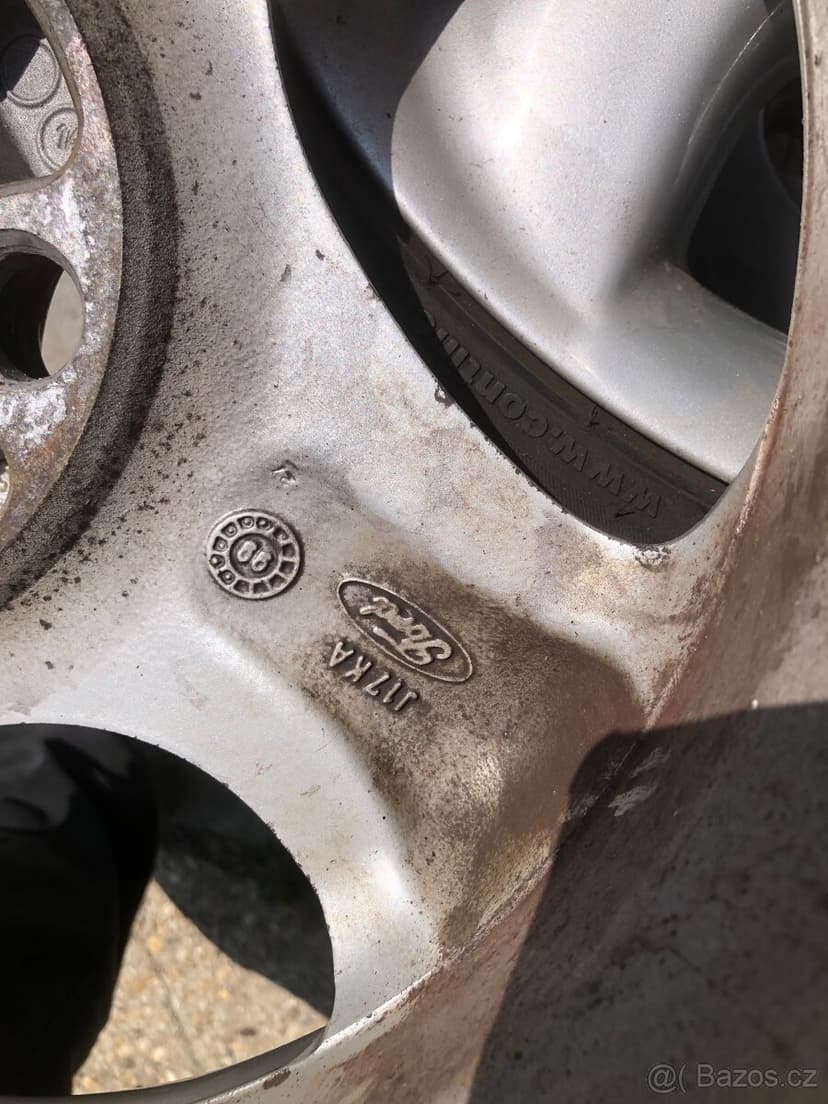 KOLA 4X108 195/45 R16 KRÁSNÉ ORIGINAL  FORD