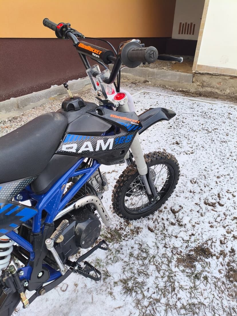 Pitbike 125ccm,4- takt, po výměně pístní sady ,super stav