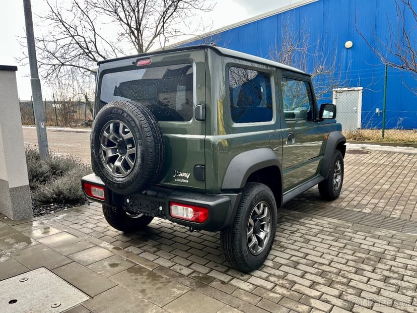 2025 SUZUKI JIMNY 1,5 VVT MANUÁL - PREMIUM - 4 MÍSTA