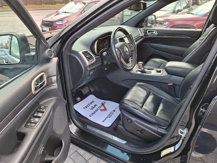 Jeep Grand Cherokee 3,6L OVERLAND 4x4, koupeno v ČR, nehav.
