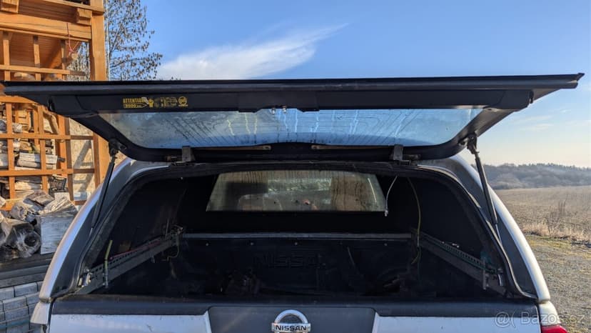 Hardtop na Nissan Navara Double-Cab 2.5 DCI 4WD