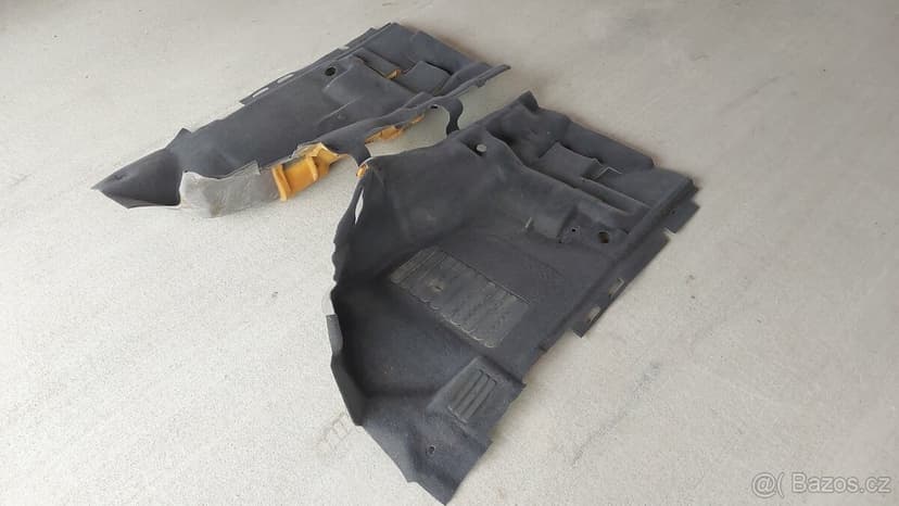 Nissan Navara D40 : Koberce přední