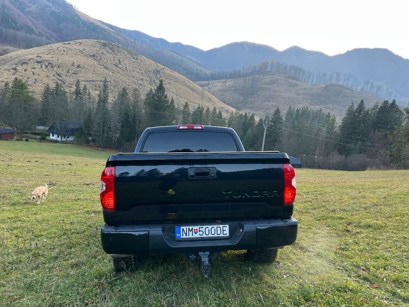 Toyota Tundra Platinum iForce V8 4x4