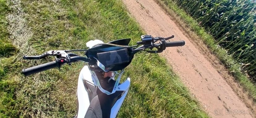 MiniRocket Hurricane 150