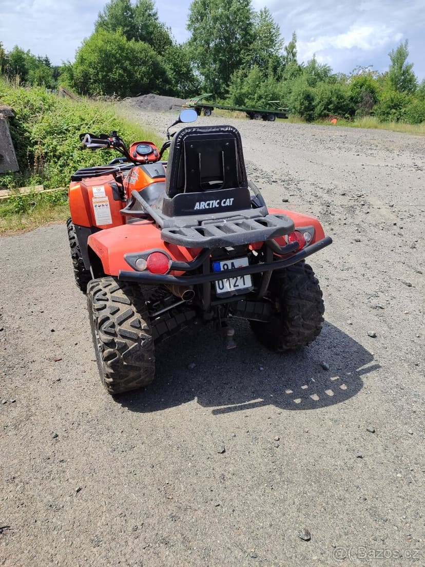 Arctic cat 700
