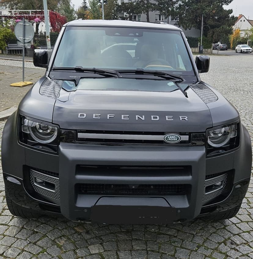 Land Rover Defender 110 V8 Carpathian edition 525