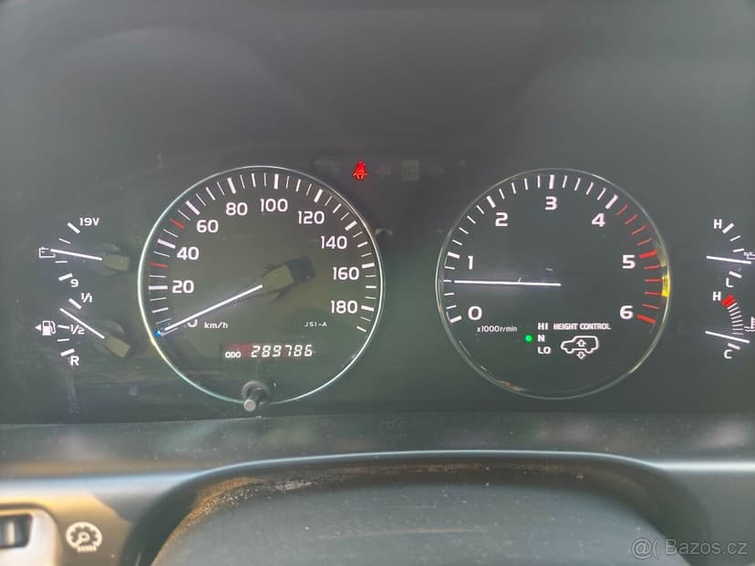 Toyota Land Cruiser HDJ100 MANUAL 2005