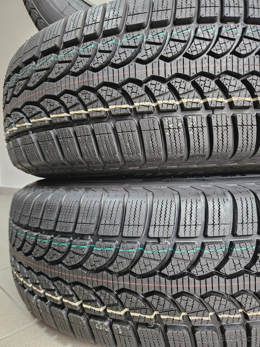 Orig. VW Amarok 5x120 Zimní 245/65/17 - Nové