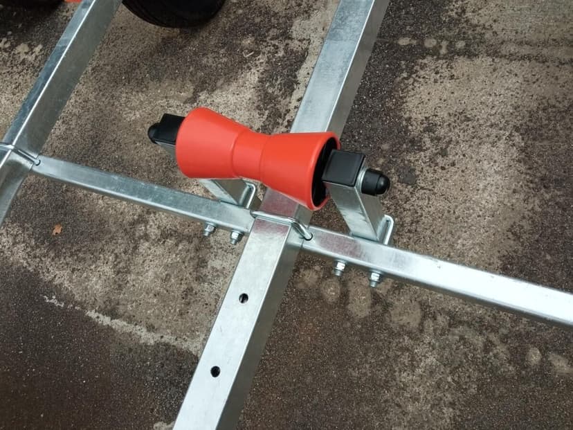 Přívěs Thomas BT-500L 500kg pro loď do 4,3m