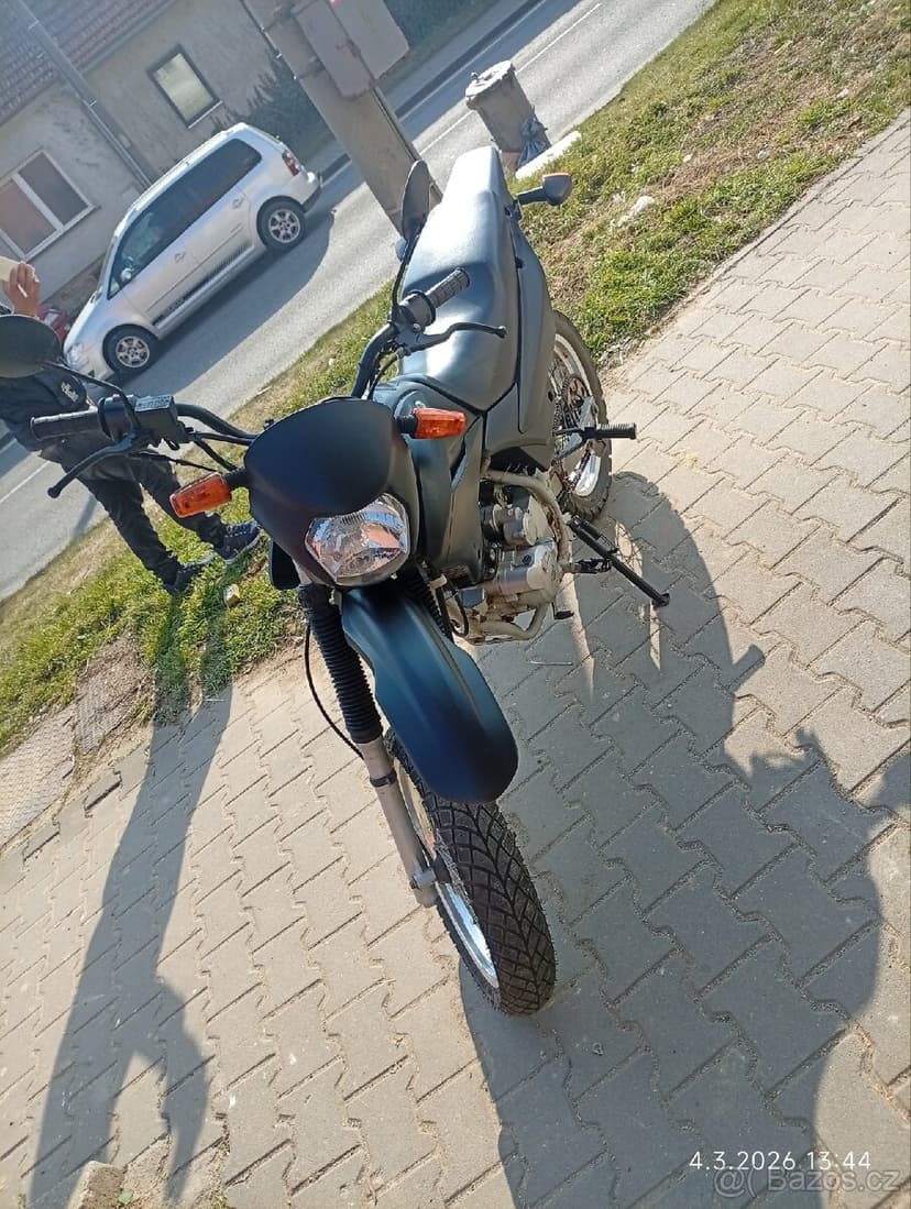 Tmec 125 enduro( identická Honda Xr 125)