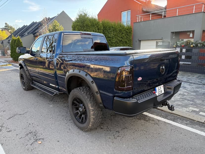 DODGE RAM 2500 CUMMINS DIESEL