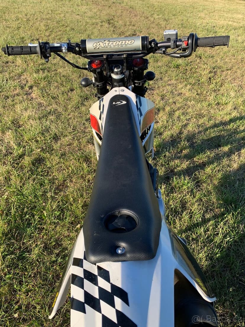 AJP PR3 240 Enduro
