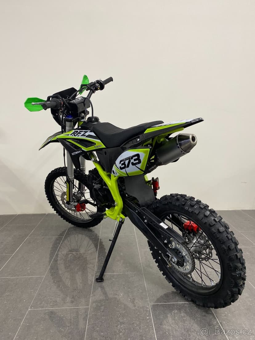 Pitbike Leramotors By Apollo THUNDER 140ccm 19"/16"