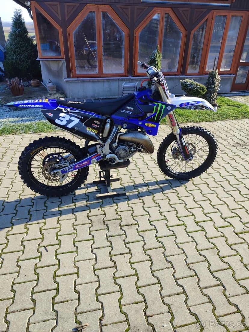 Yamaha YZ 125