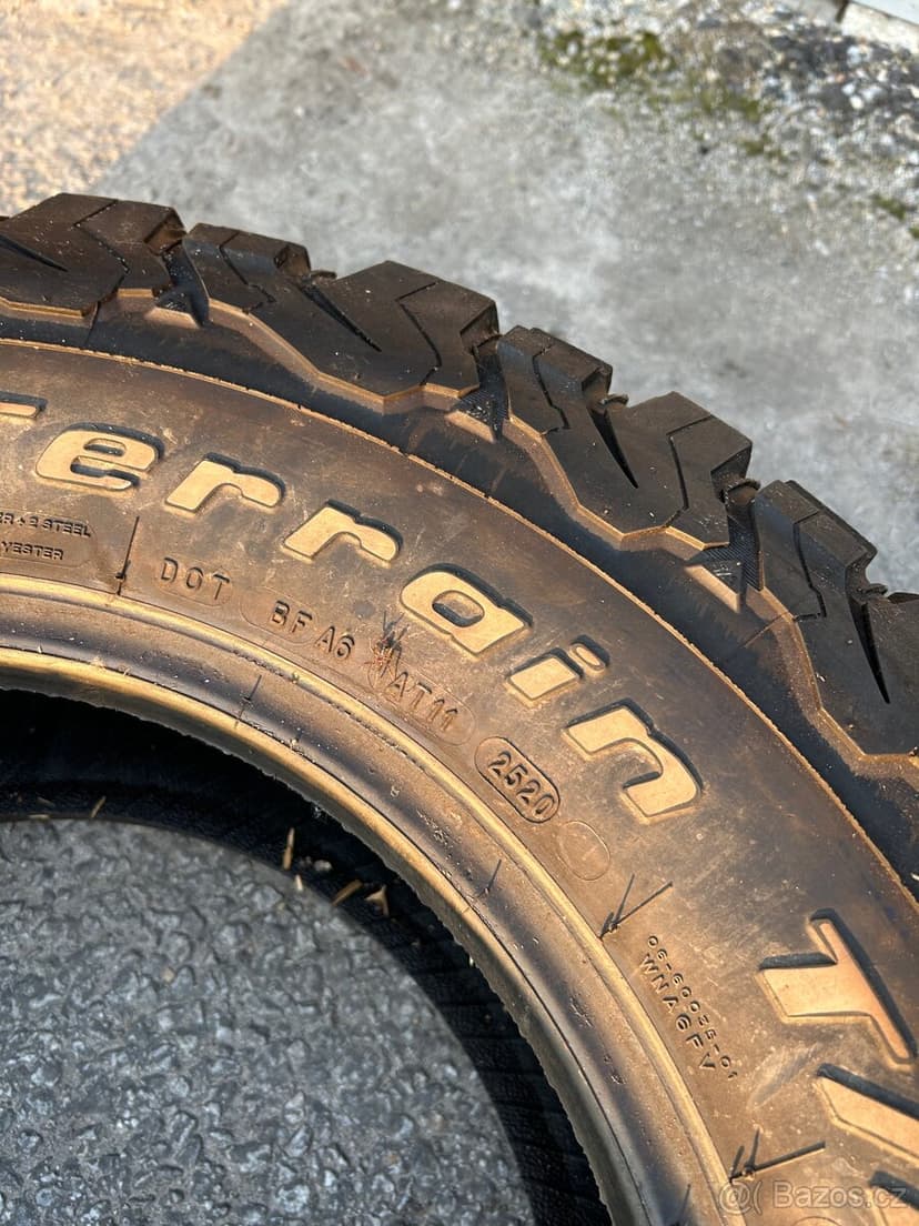 2ks celoročních pneumatik BFGOODRICH LT255/70R16 (9mm)