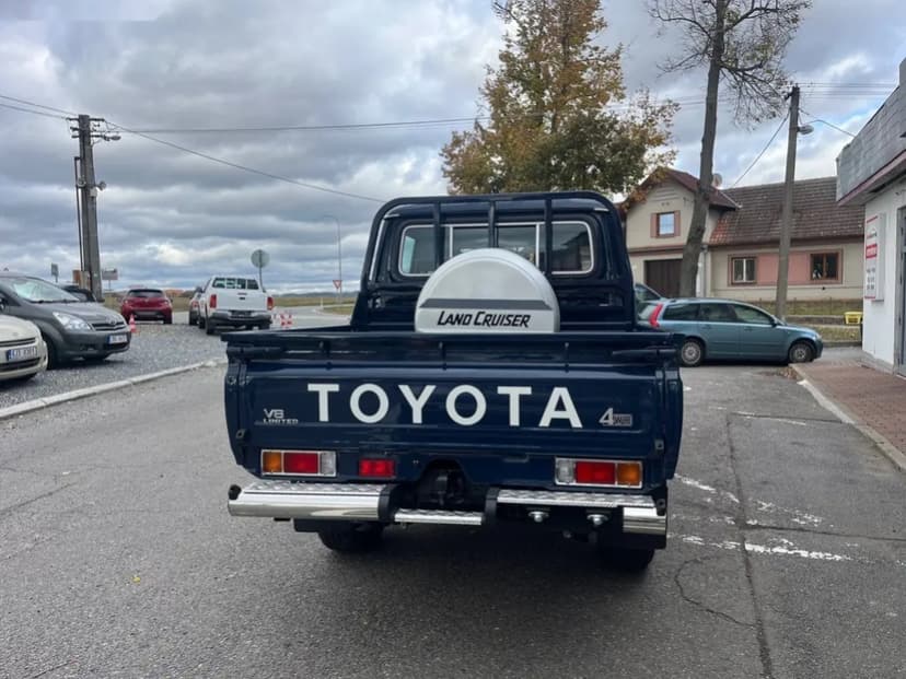 Toyota Land Cruiser, HZJ79 4,5 D-4D V8