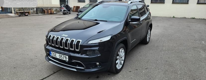 Jeep Cherokee, 2.0 M-JET ČR AUT 4X4 NAVI LIMI DPH