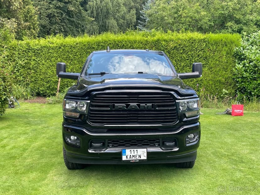 Dodge Ram 2500 HD 6,4 BLACK EDDITION