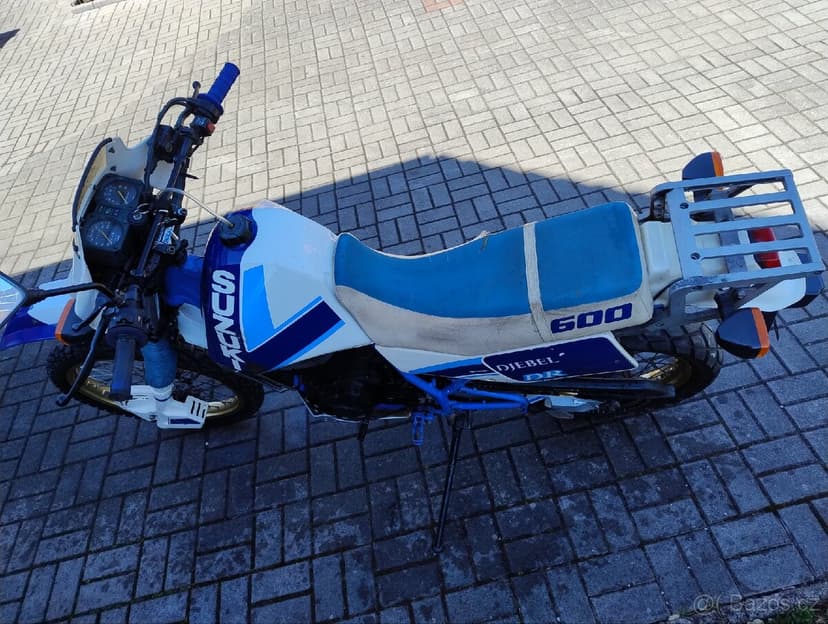 Suzuki DR 600S  Djebel